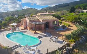 Villa Tari